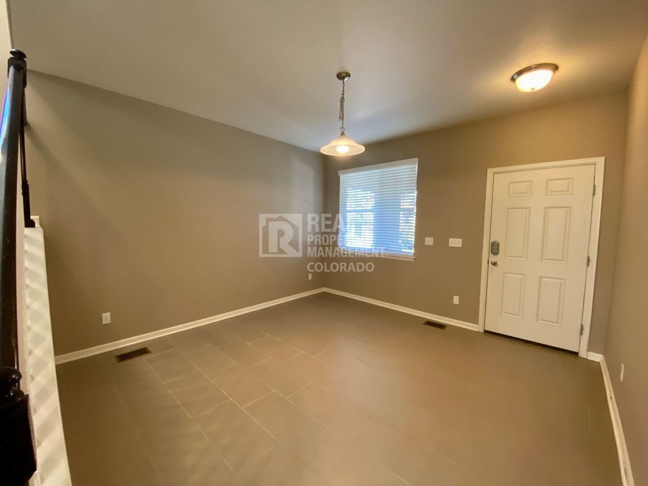 3372 E 140th Dr - Photo 2 of 40
