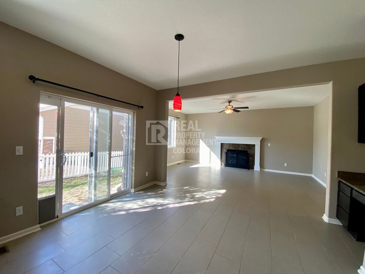3372 E 140th Dr - Photo 6 of 40