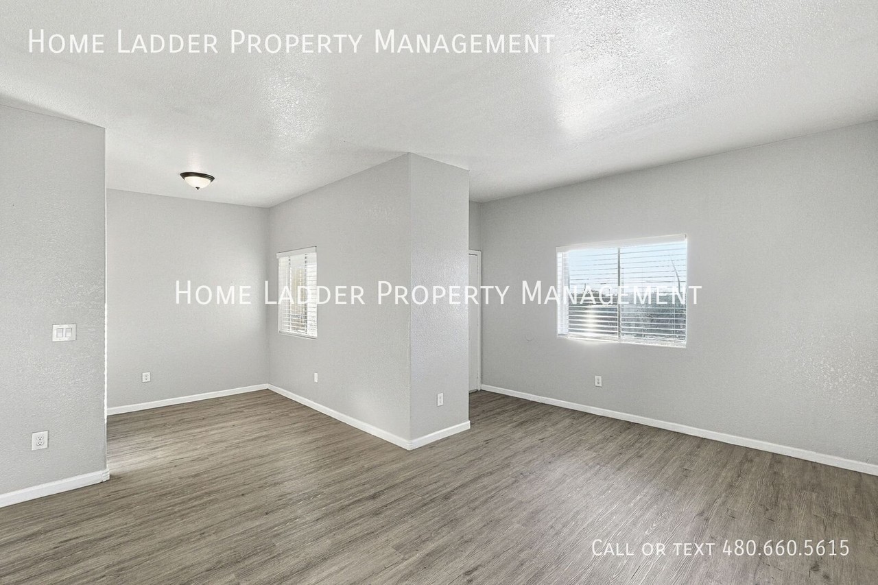 4959 S Park Ave #203 - Photo 4 of 22