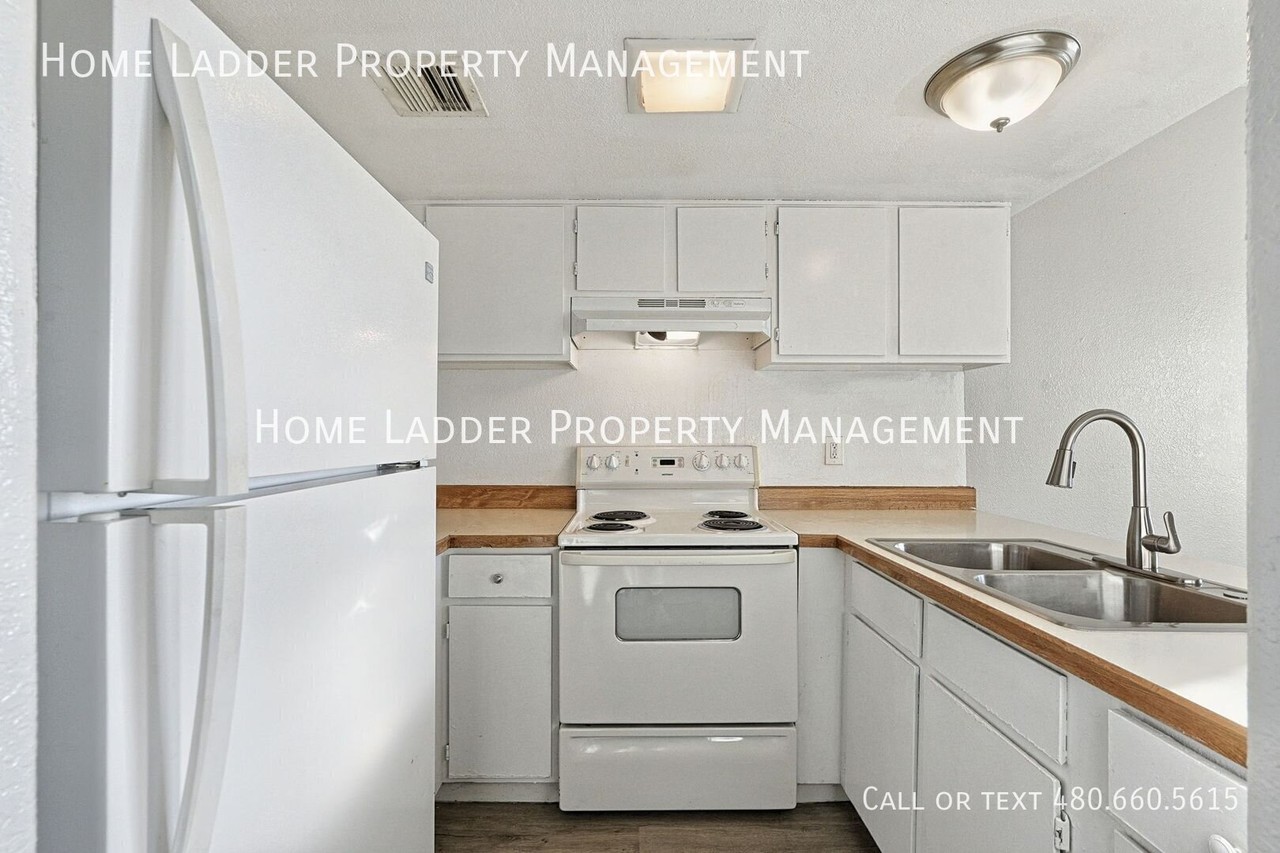 4959 S Park Ave #203 - Photo 7 of 22