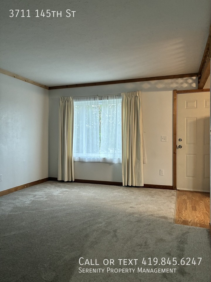 3711 145th St - Photo 3 of 10