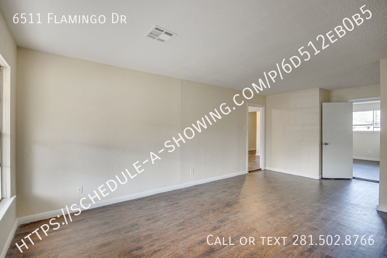 6511 Flamingo Dr - Photo 2 of 13
