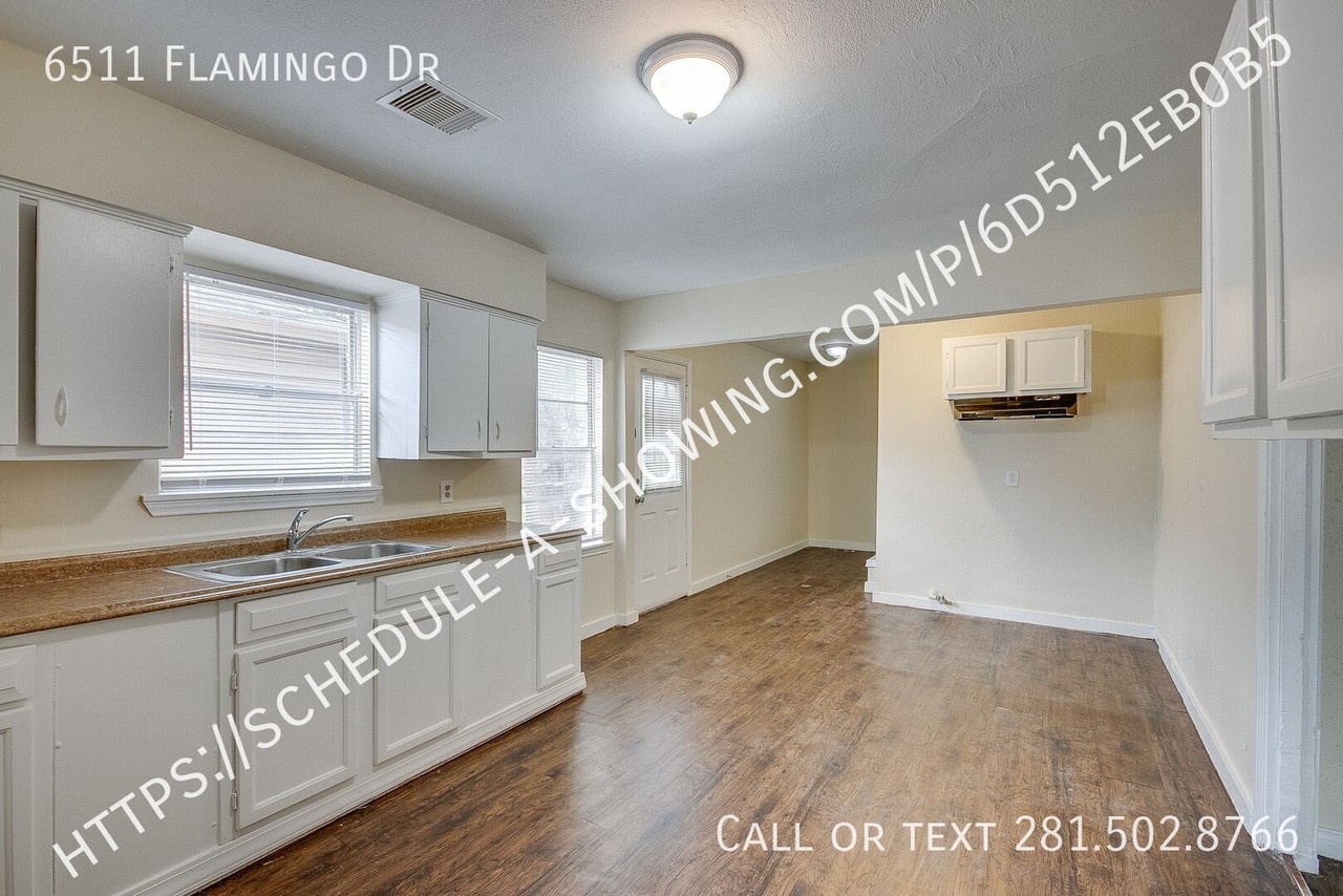 6511 Flamingo Dr - Photo 5 of 13