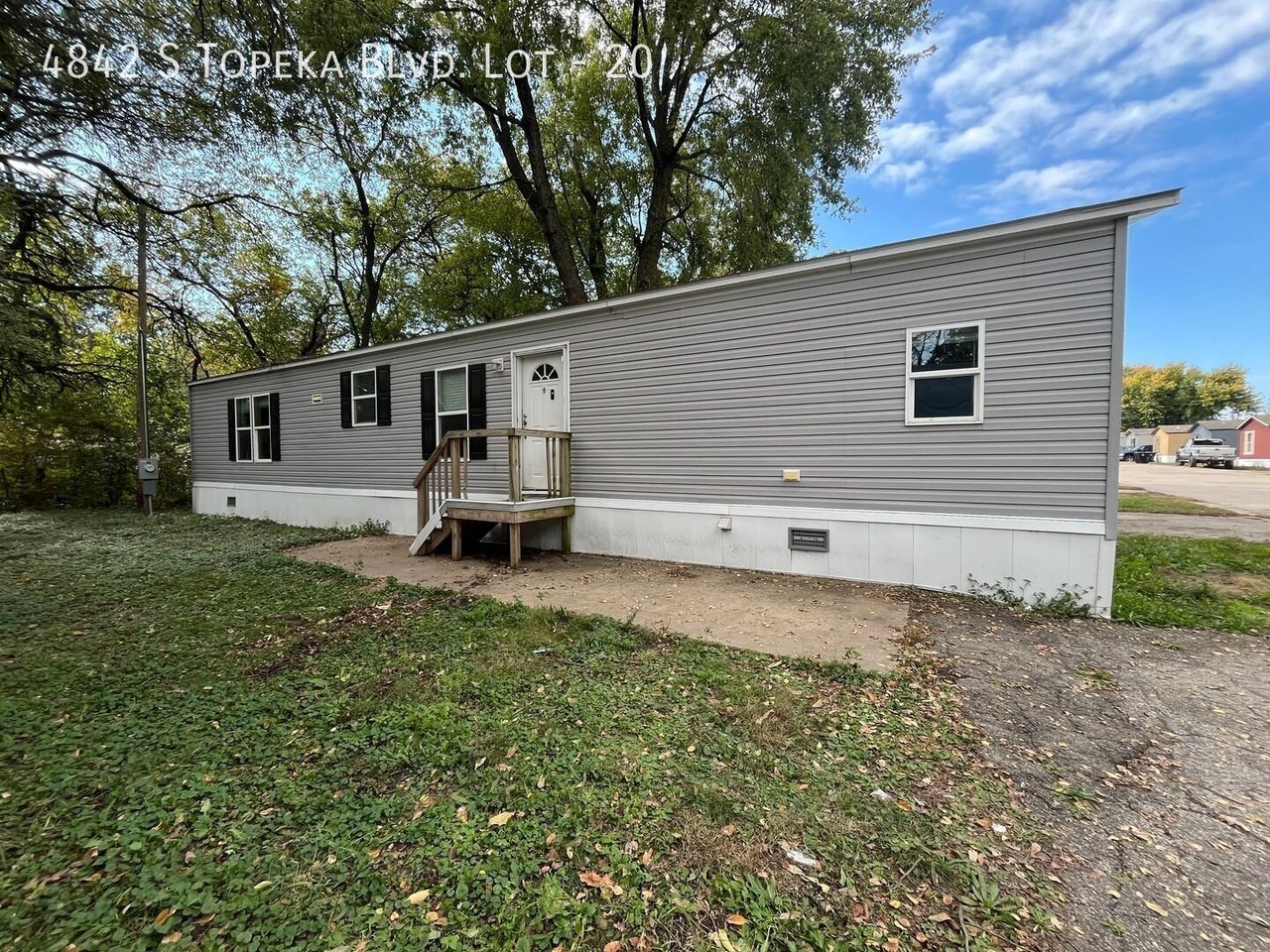 4842 Sw Topeka Blvd #20 - Photo 3 of 12