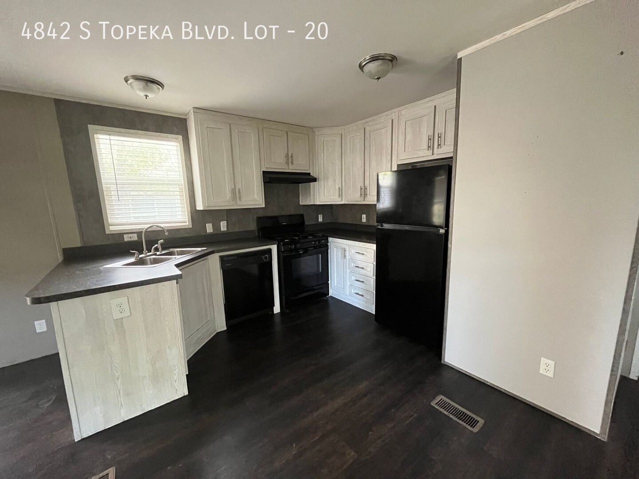 4842 Sw Topeka Blvd #20 - Photo 4 of 12