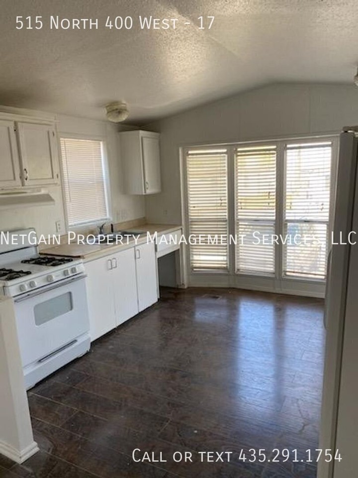 515 N 400 W #17 - Photo 2 of 6