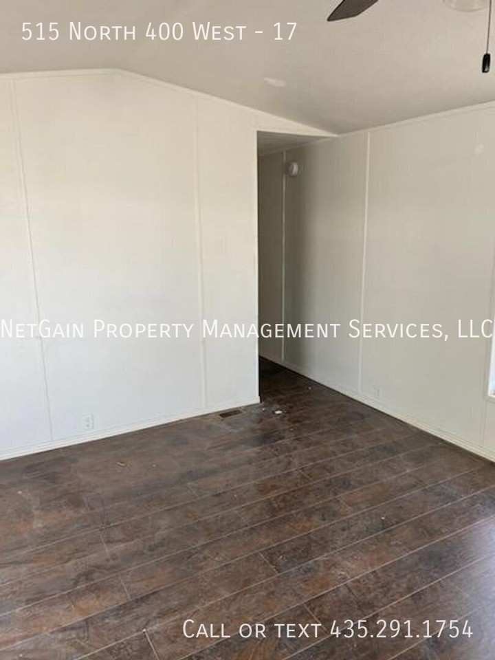 515 N 400 W #17 - Photo 4 of 6