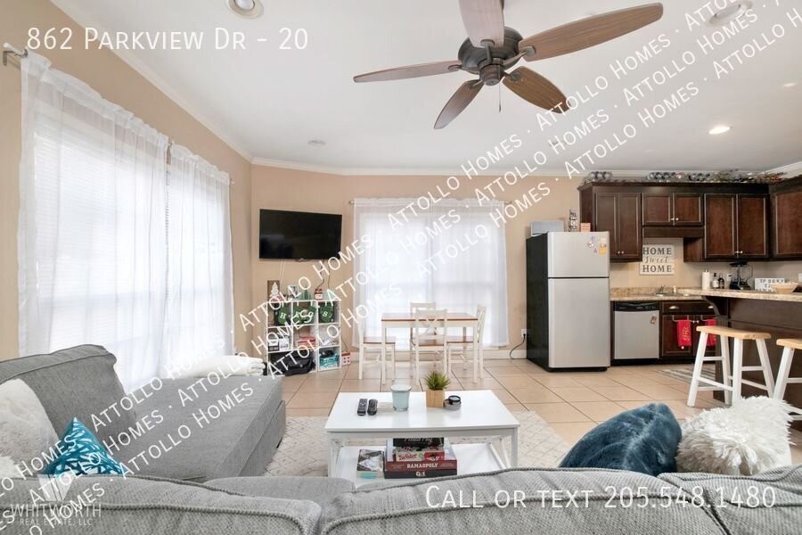 862 Parkview Dr #20 - Photo 4 of 35