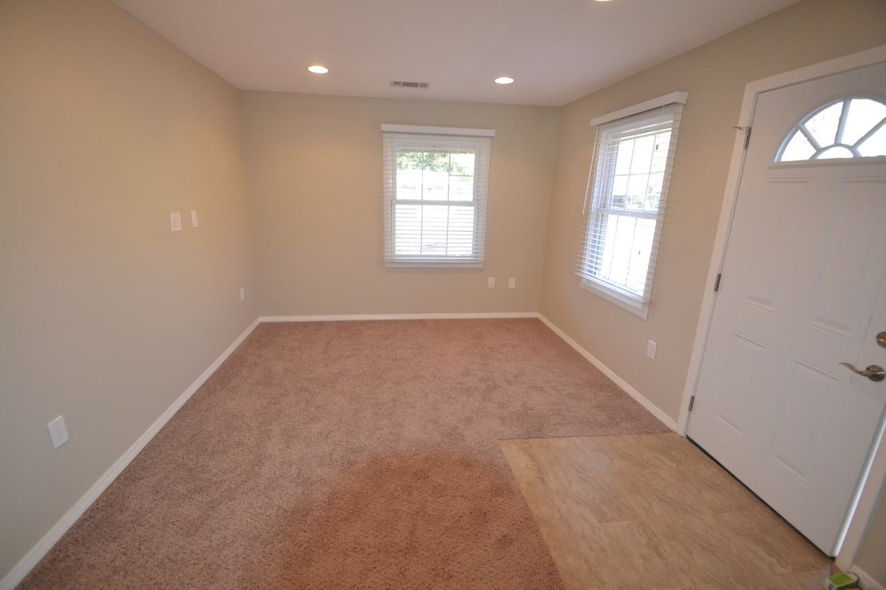 406 Harps St - Photo 2 of 7