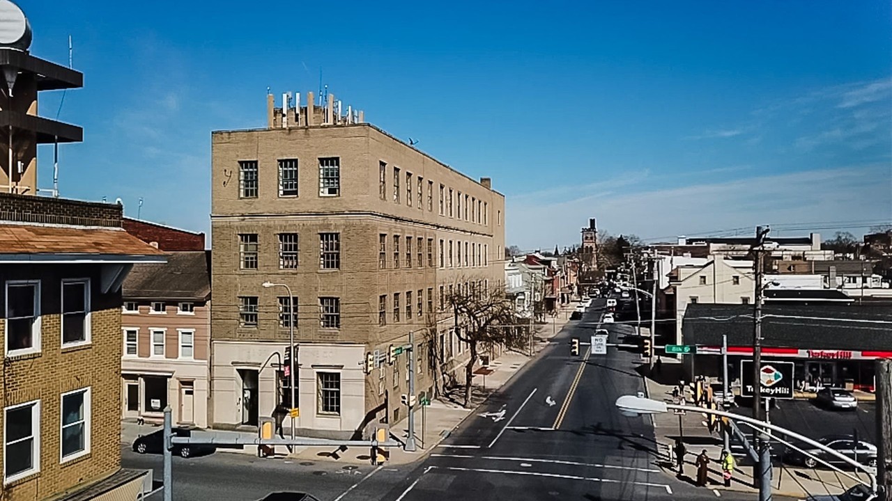 46 S 8th St #405 - Photo 2 of 24