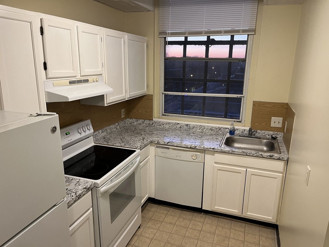 46 S 8th St #405 - Photo 6 of 24