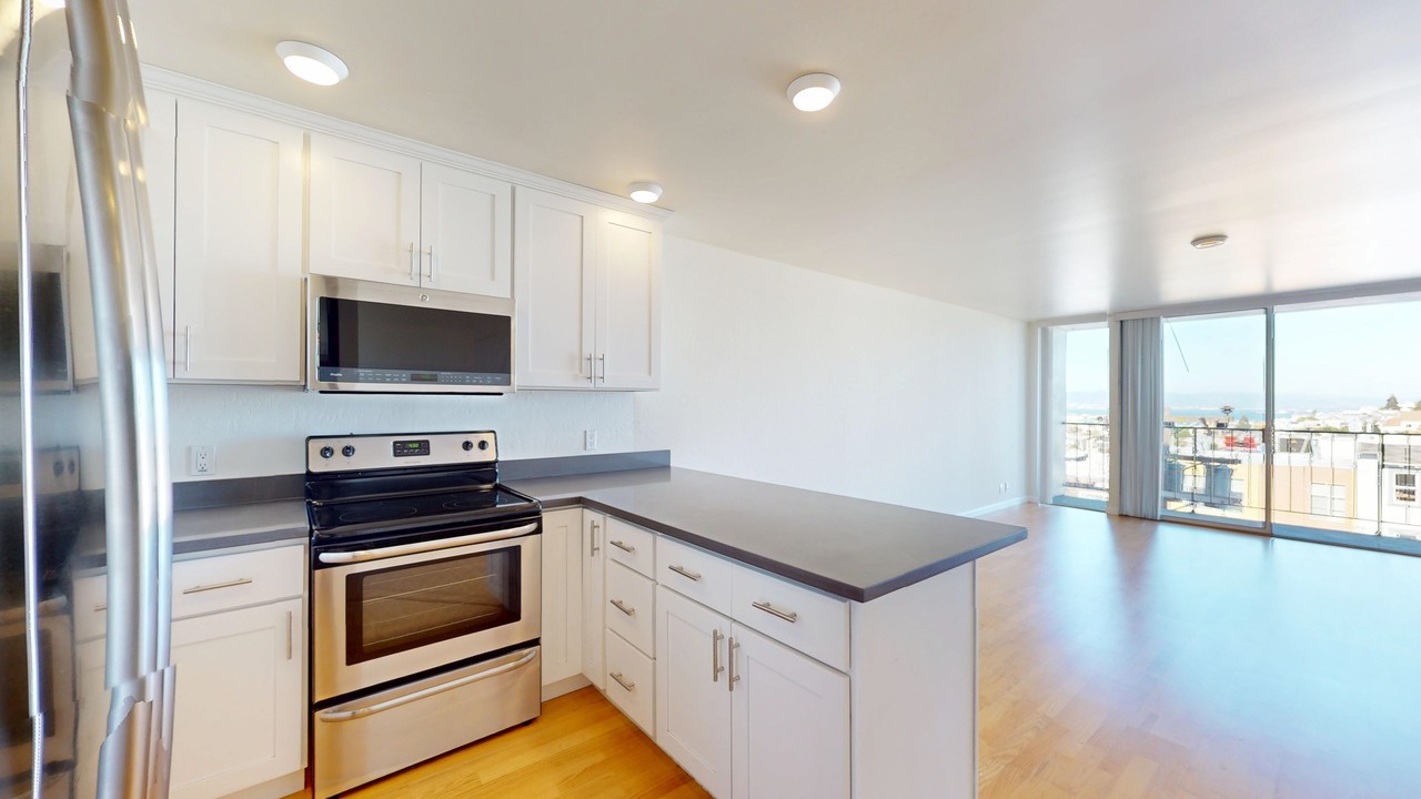 653 Kansas St #405 - Photo 4 of 22