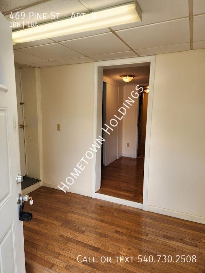 469 Pine St #B - Photo 2 of 18