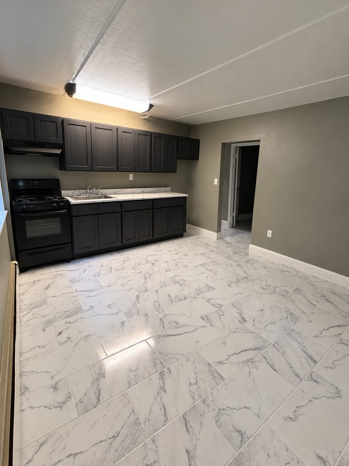 1515 Hill Rd #BE5 - Photo 6 of 9