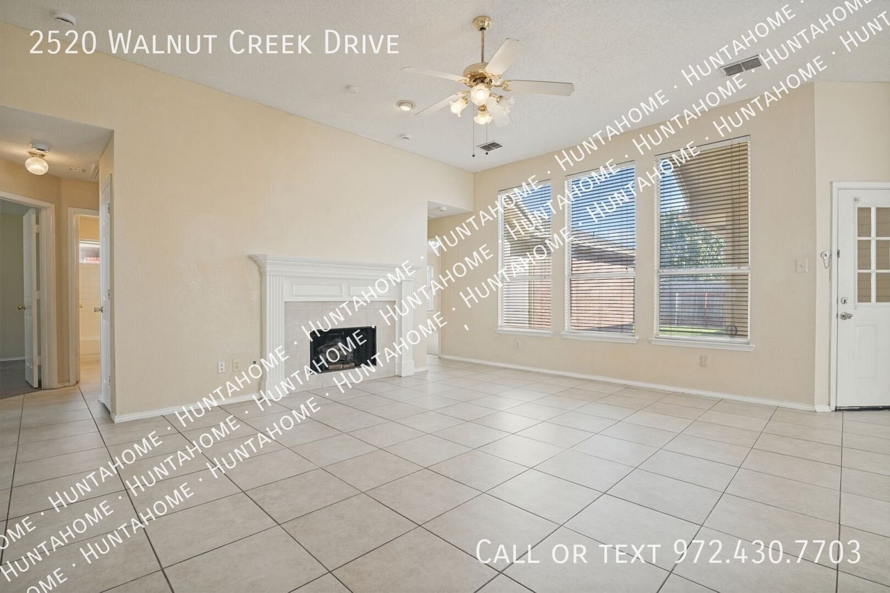 2520 Walnut Creek Dr - Photo 2 of 12
