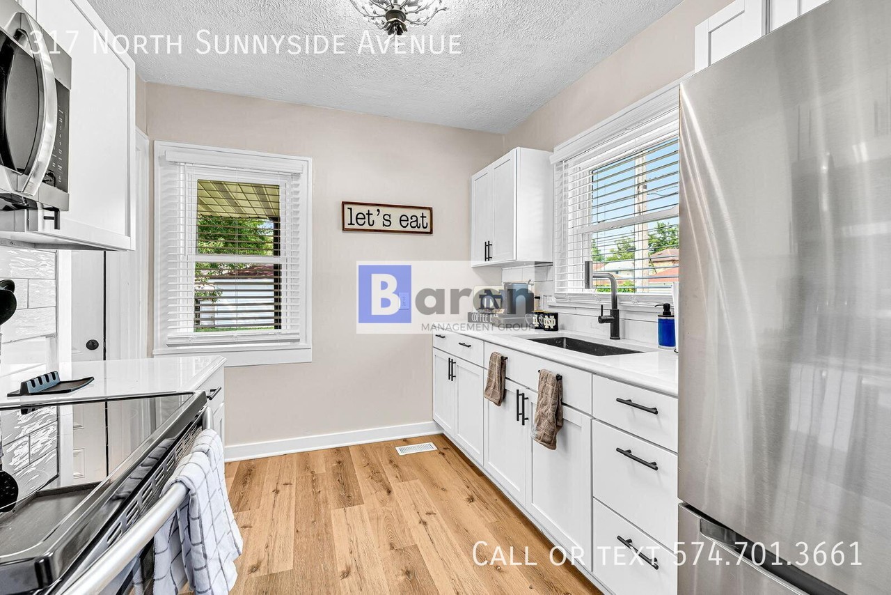 317 N Sunnyside Ave