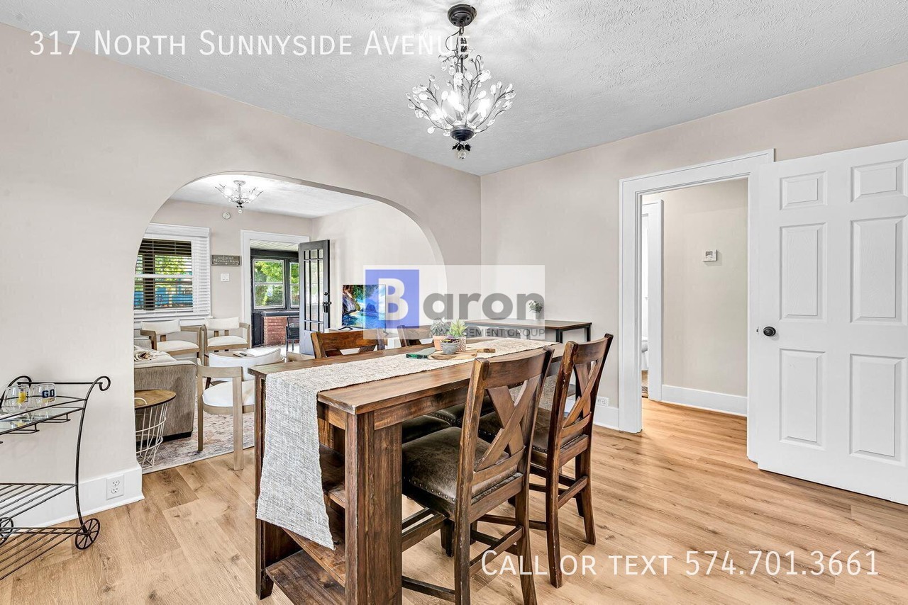 317 N Sunnyside Ave - Photo 3 of 18
