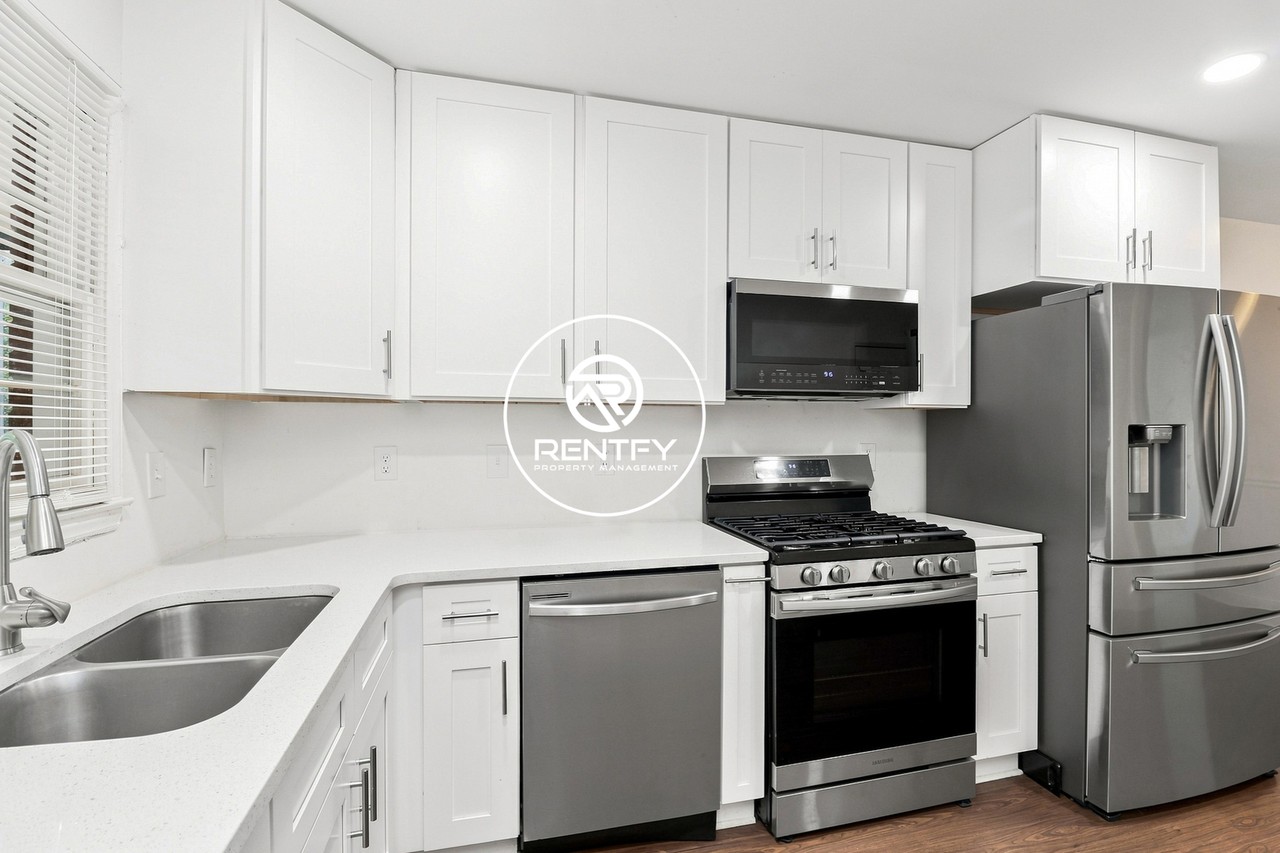 3702 Driftwood Dr #3702 - Photo 5 of 15