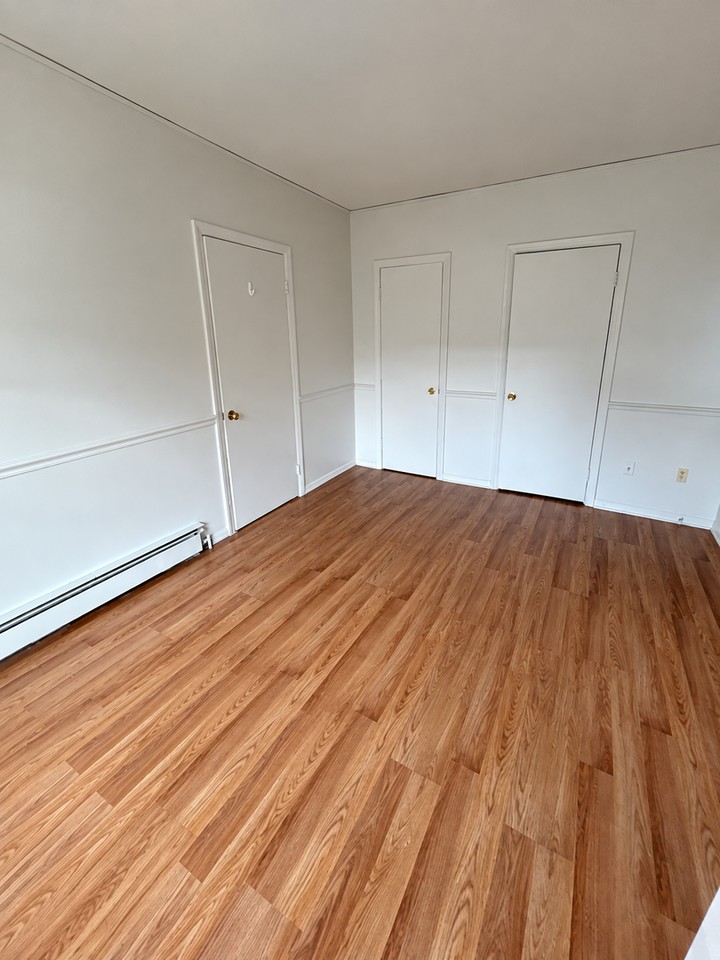 415 N Main St #3 - Photo 4 of 7