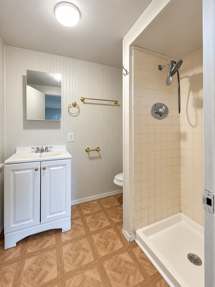 415 N Main St #3 - Photo 5 of 7