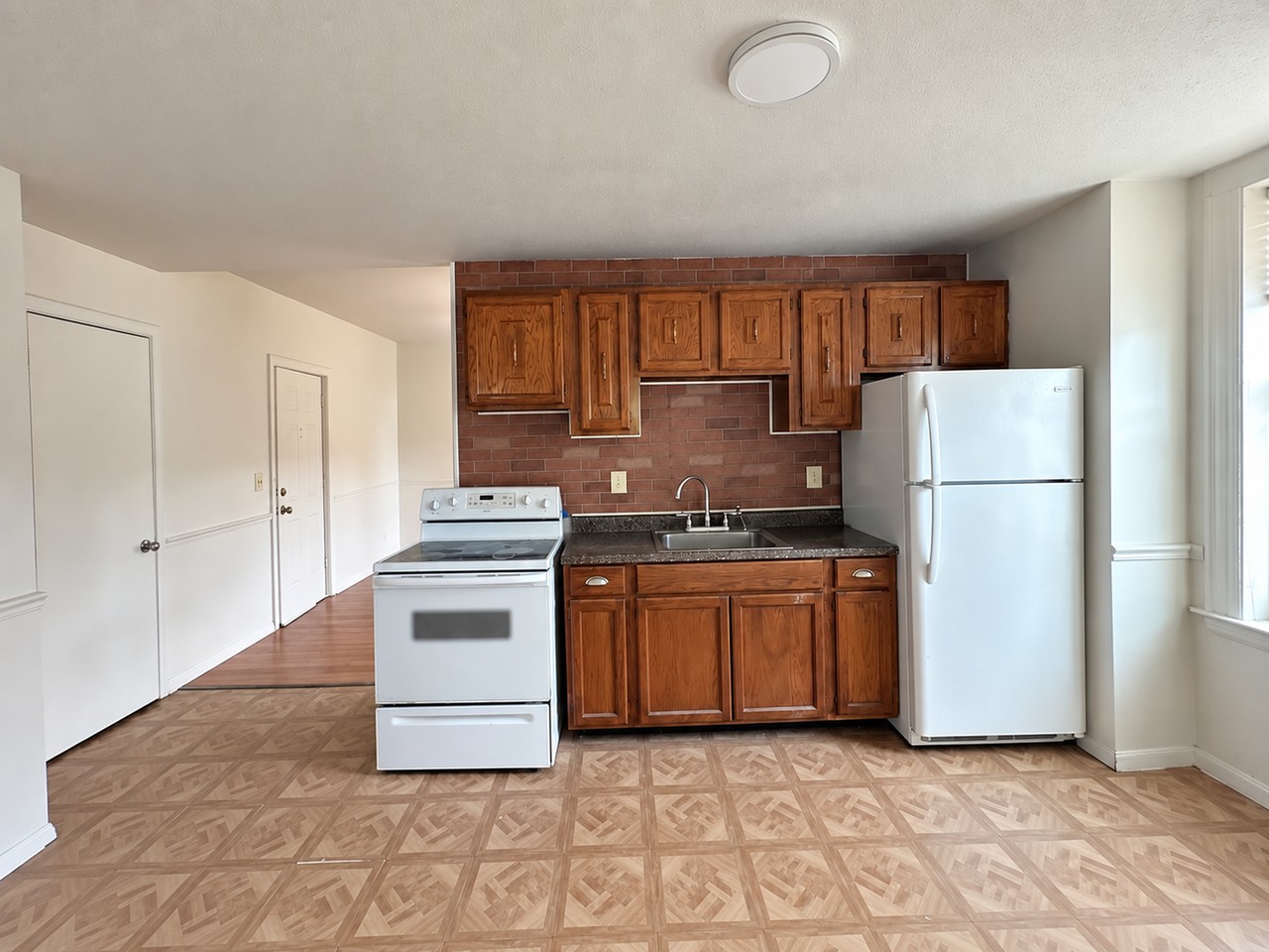 415 N Main St #3 - Photo 6 of 7