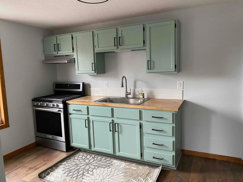 800 Palace Ave - Photo 2 of 18