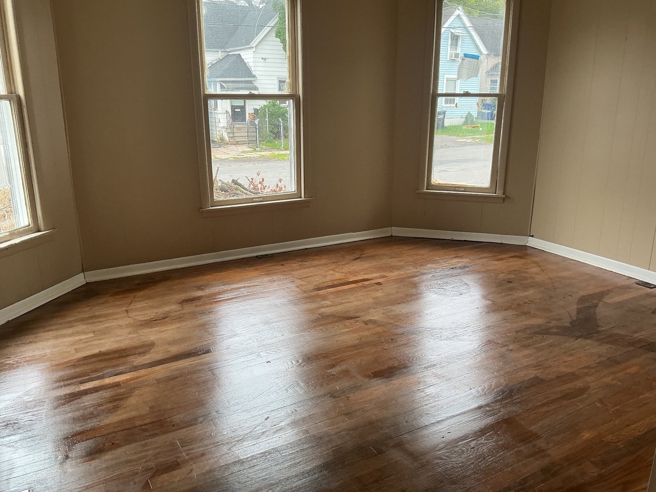 108 Morgan Ave - Photo 3 of 13