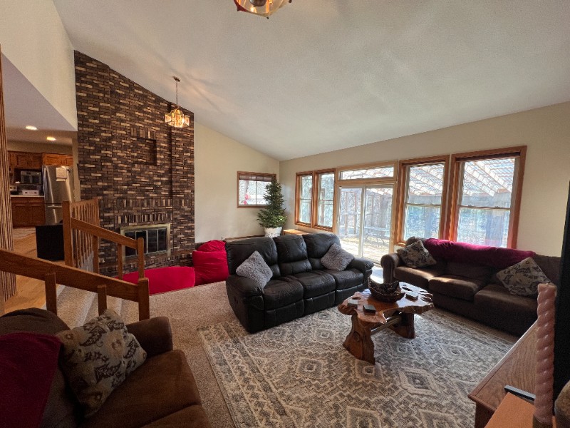2207 Eagle Ln - Photo 7 of 16