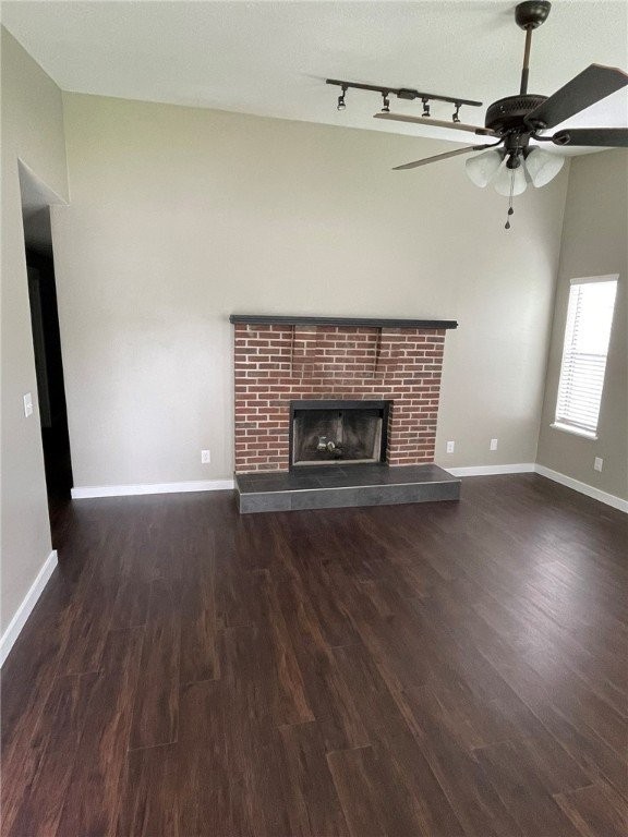 3409 W Wood St - Photo 3 of 15