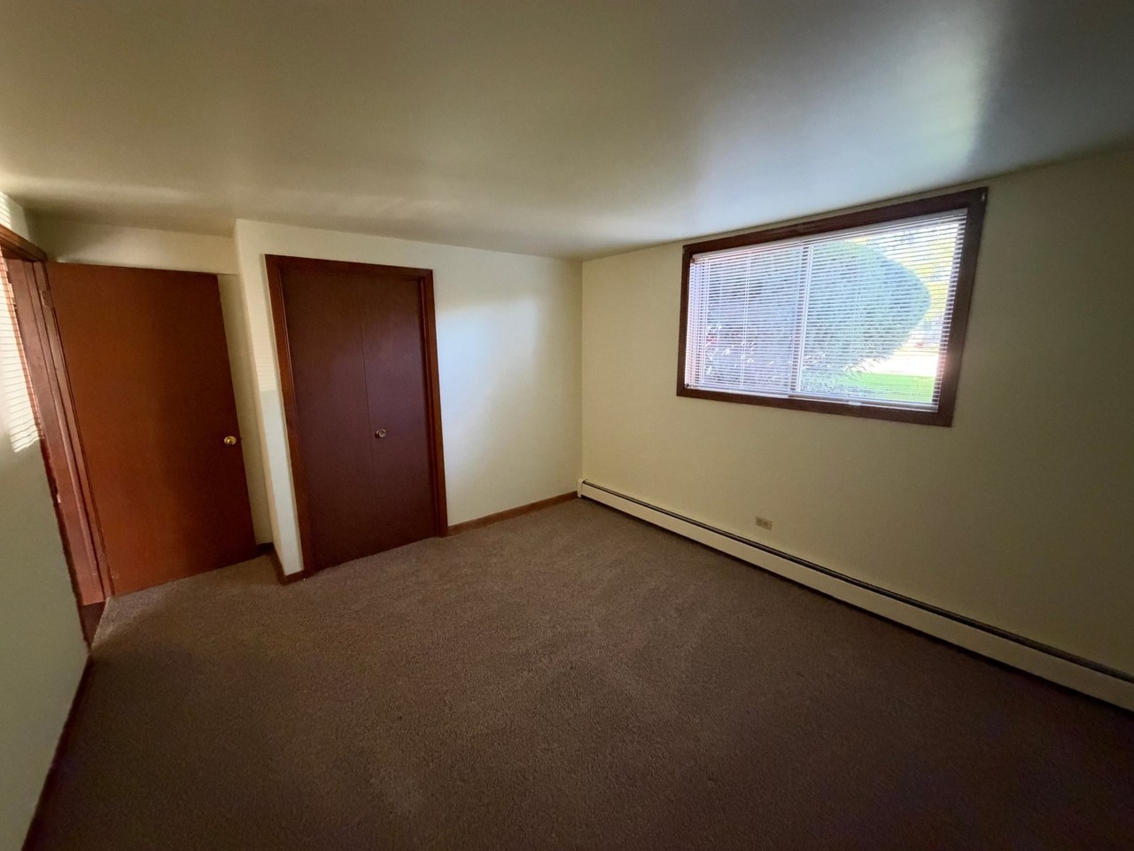 2171 Vernon Dr #E - Photo 3 of 5