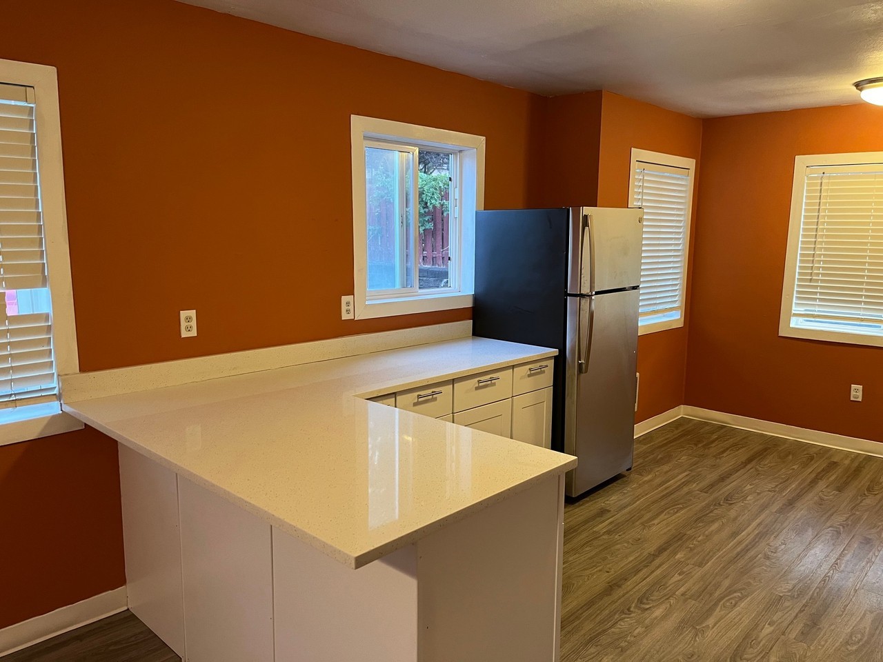 1106 Emerson Dr #9 - Photo 2 of 5