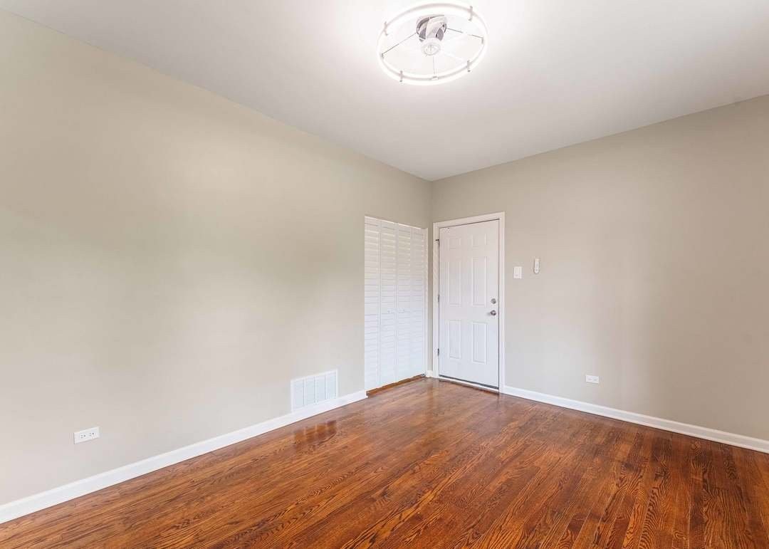 1908 W Marquette Rd #2E - Photo 2 of 20