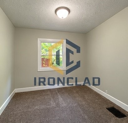 1402 King Ave - Photo 5 of 11