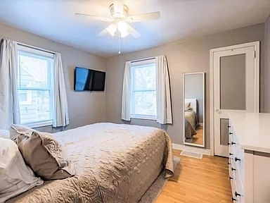 521 4th Ave Ne - Photo 5 of 13