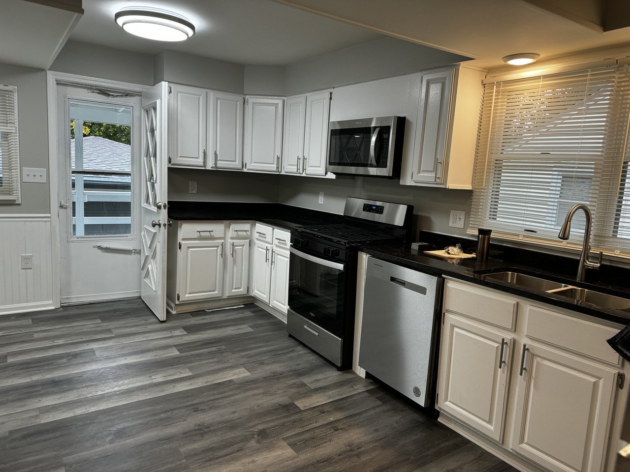 326 Triggs Ave - Photo 5 of 18