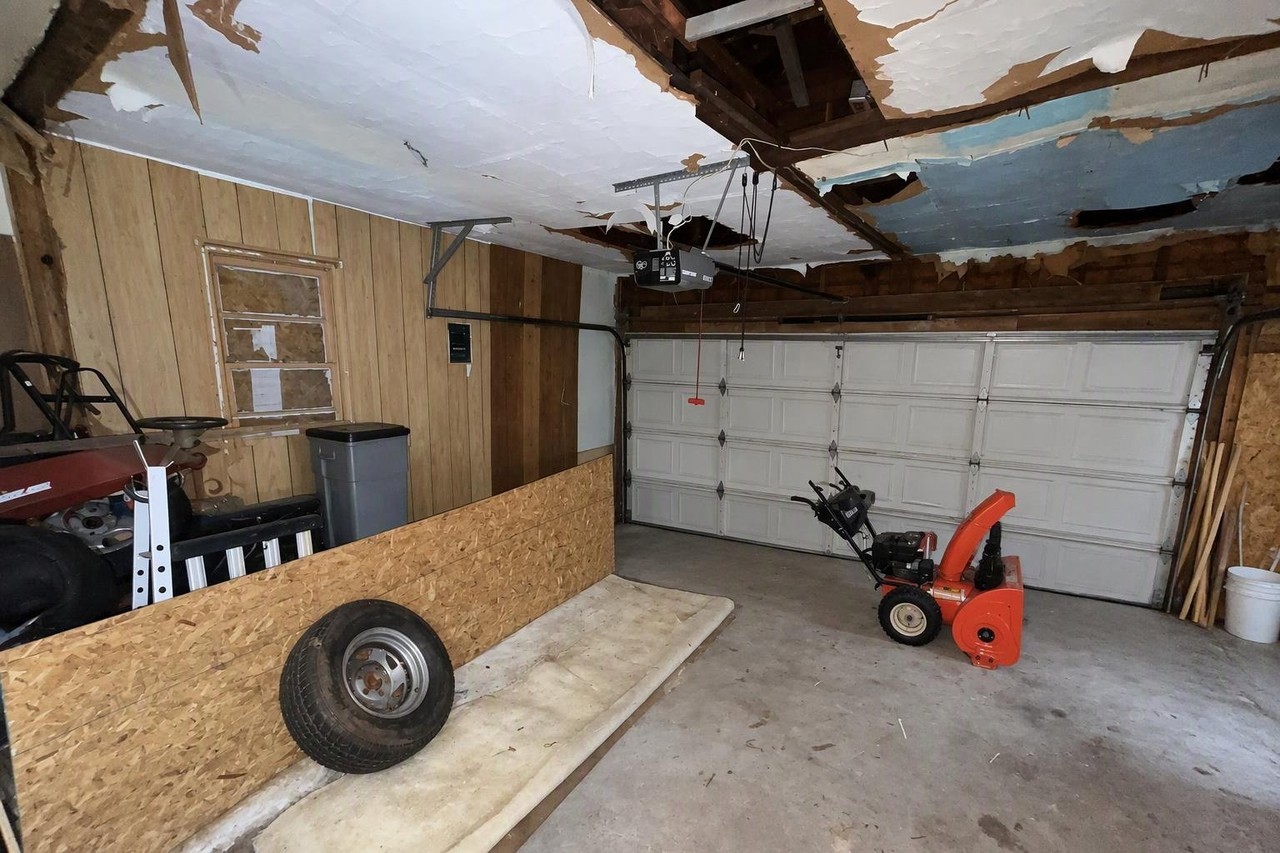 749 E Austin Ave - Photo 6 of 20
