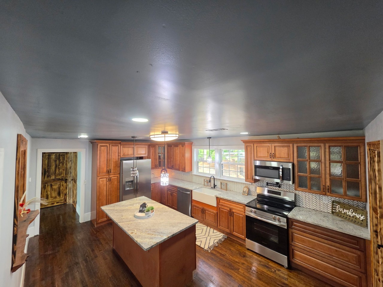 308 S Liberty St - Photo 4 of 6