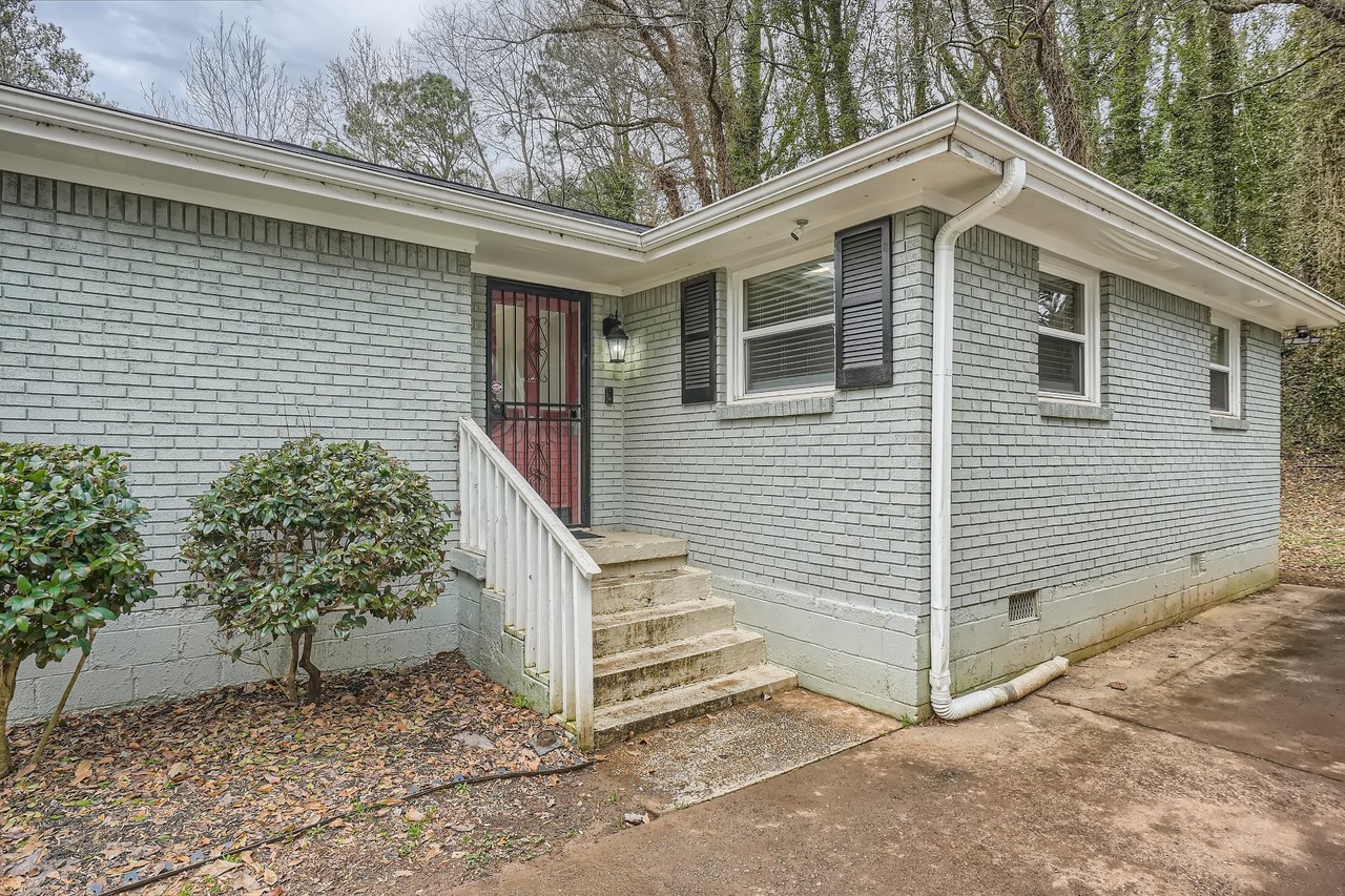 2323 Polar Rock Ave Sw