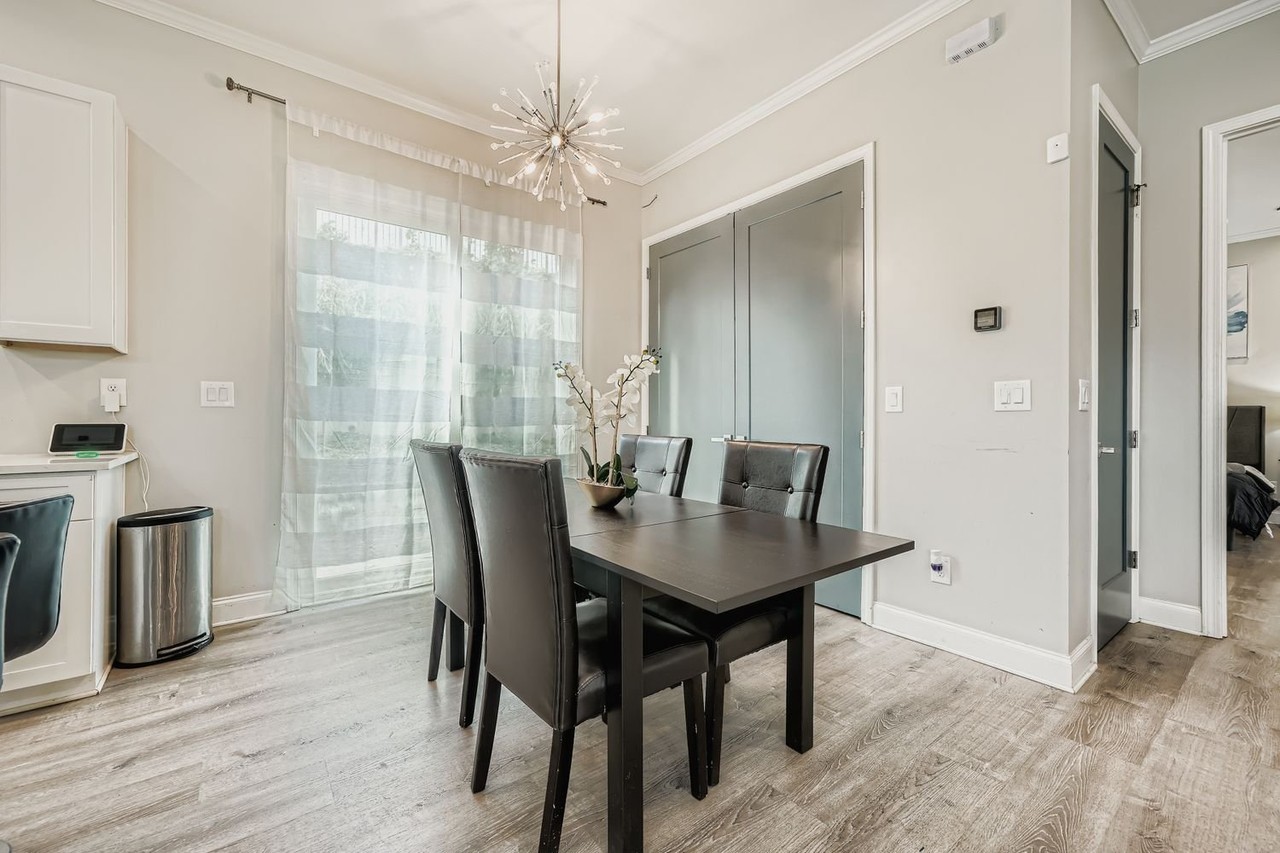 885 Hubbard St Sw - Photo 3 of 19