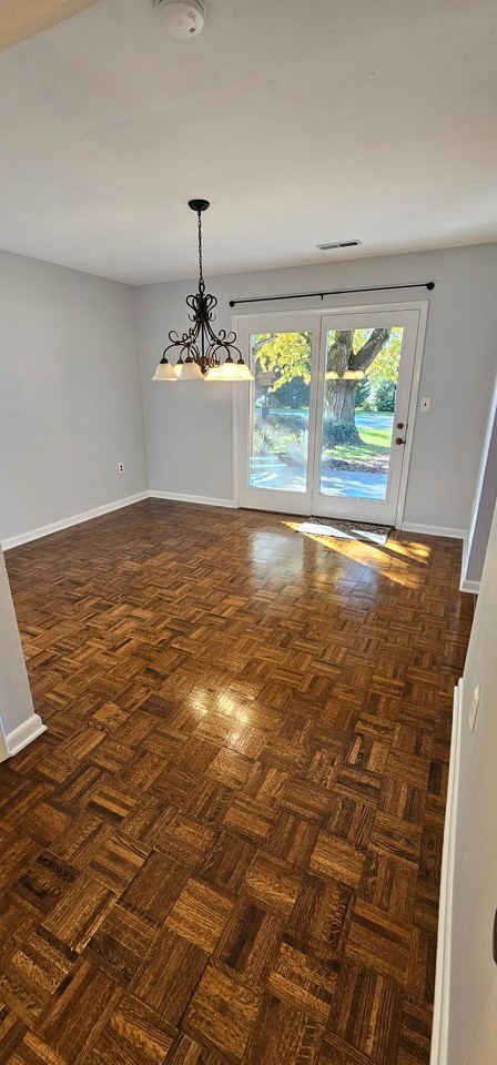 420 Stonegate Ct - Photo 6 of 20