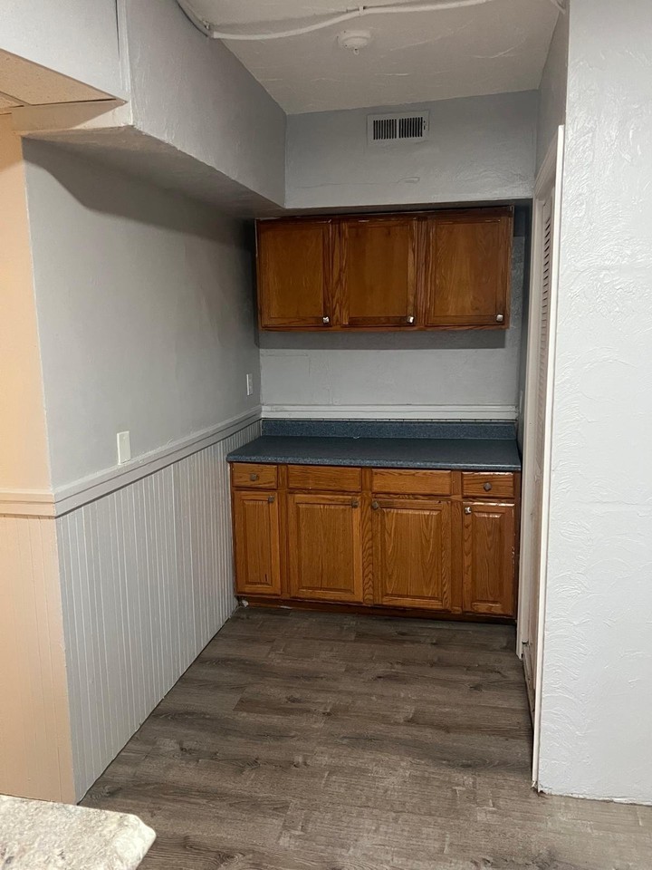 16 Catharine St - Photo 7 of 13