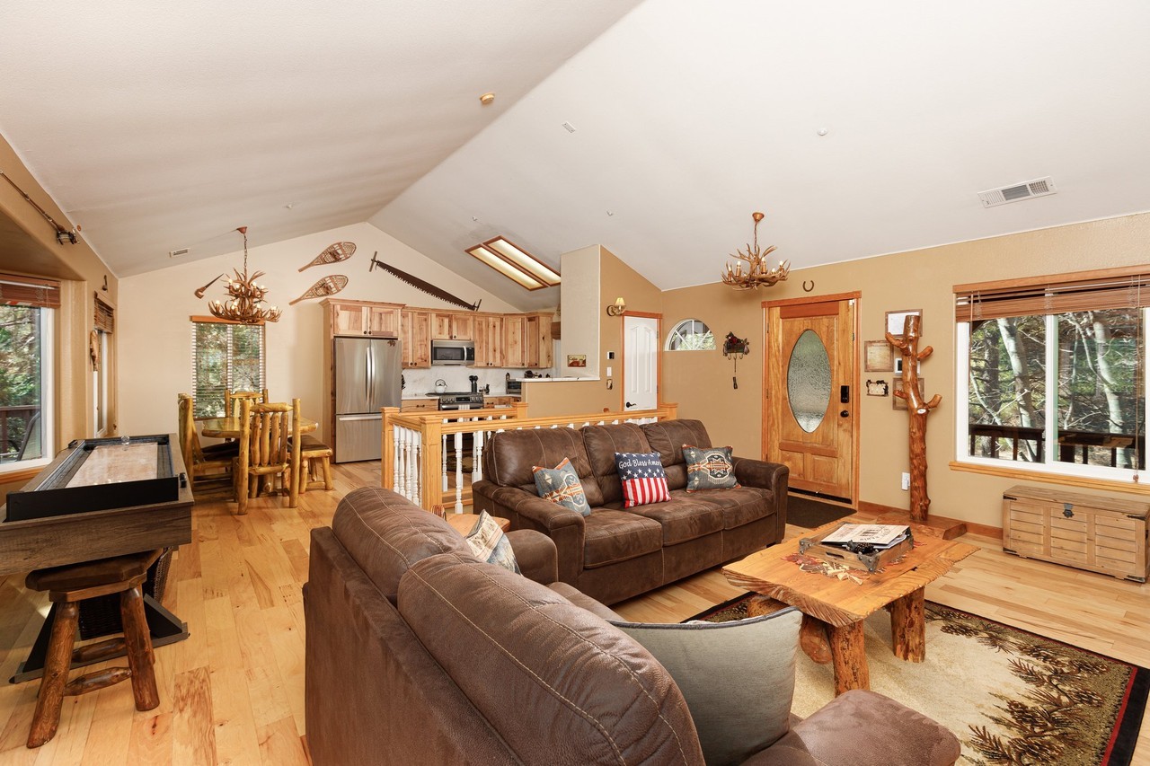1208 Aleutian Dr - Photo 7 of 19
