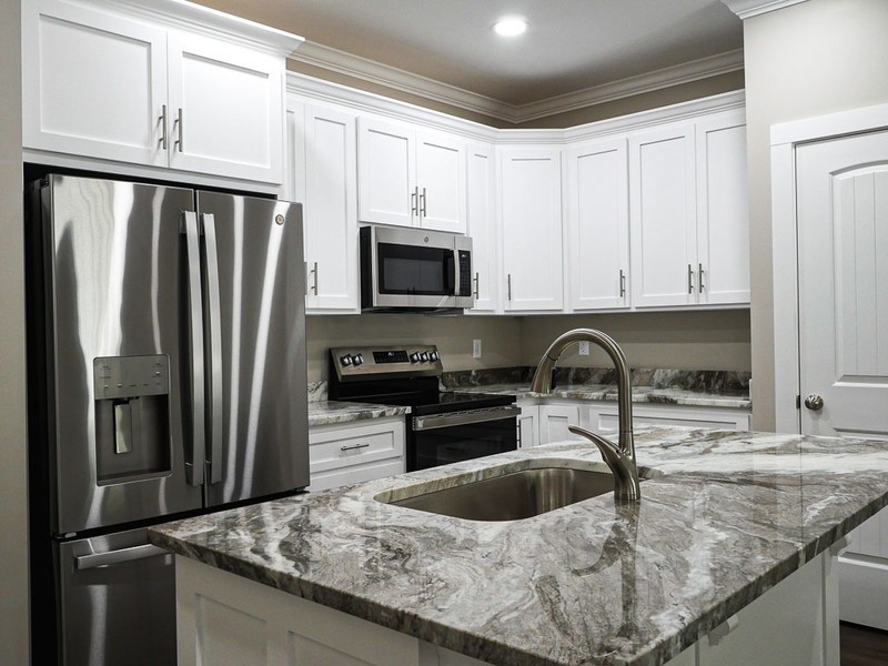 1352 Summer Cir - Photo 7 of 24