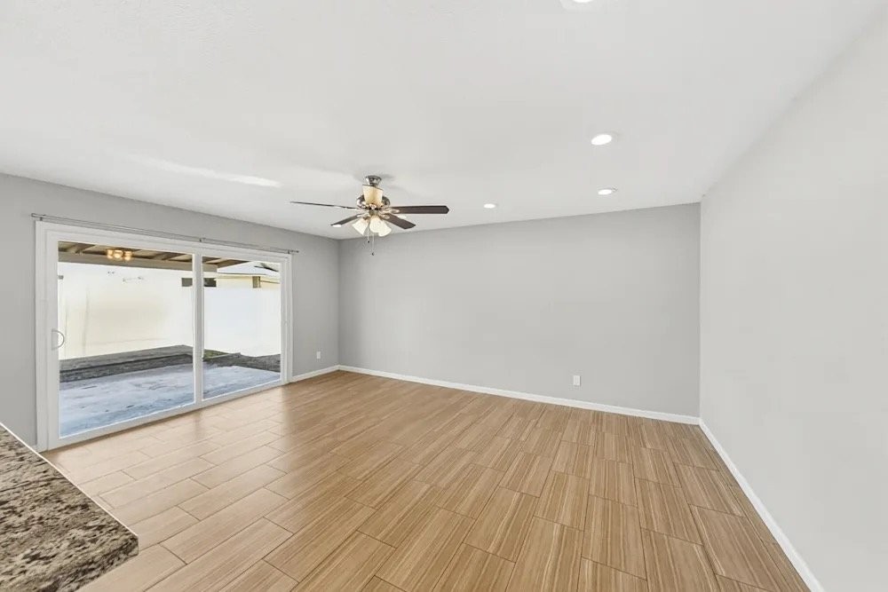 1912 E Balboa Dr - Photo 3 of 16