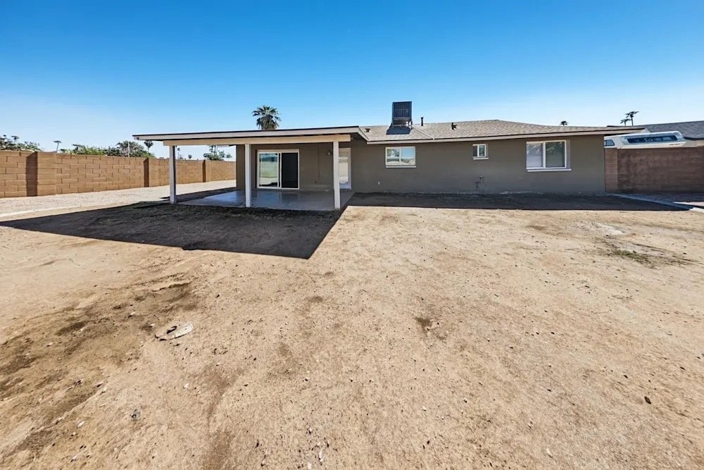 1912 E Balboa Dr - Photo 4 of 16