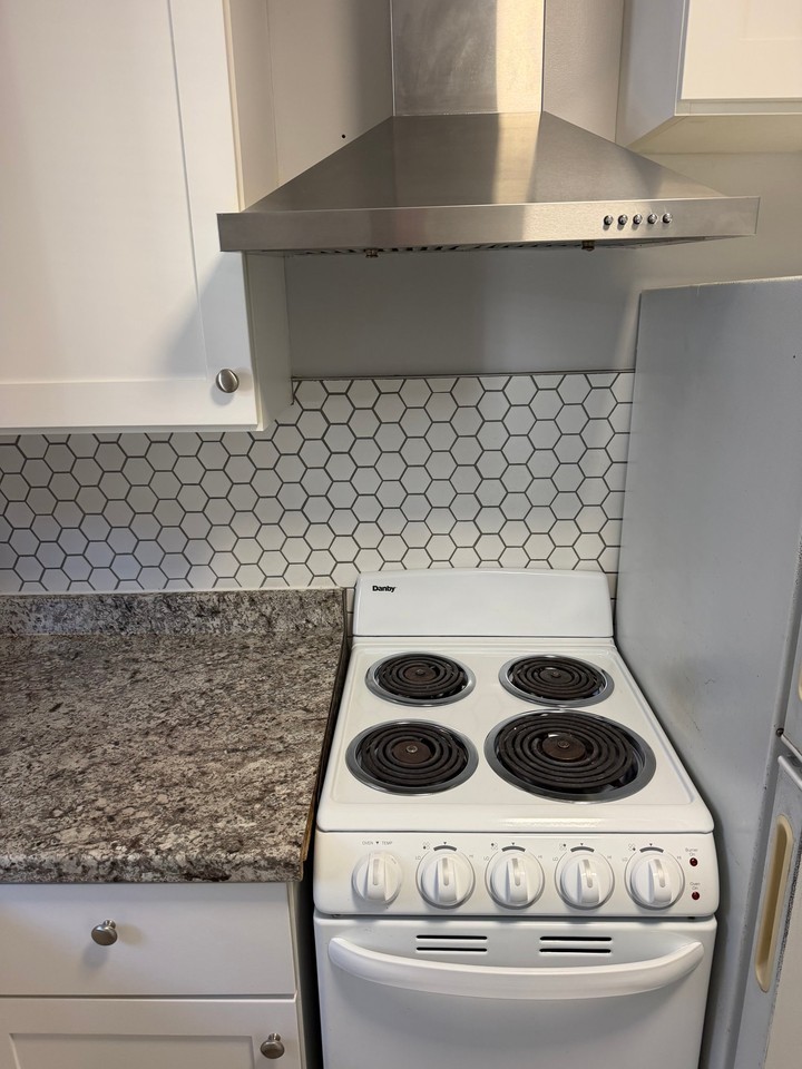 27 Bowdoin St - Photo 3 of 12