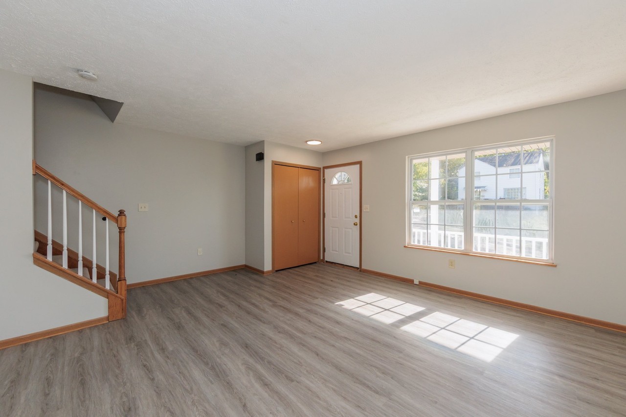 1117 Smithfarm Ave - Photo 3 of 16