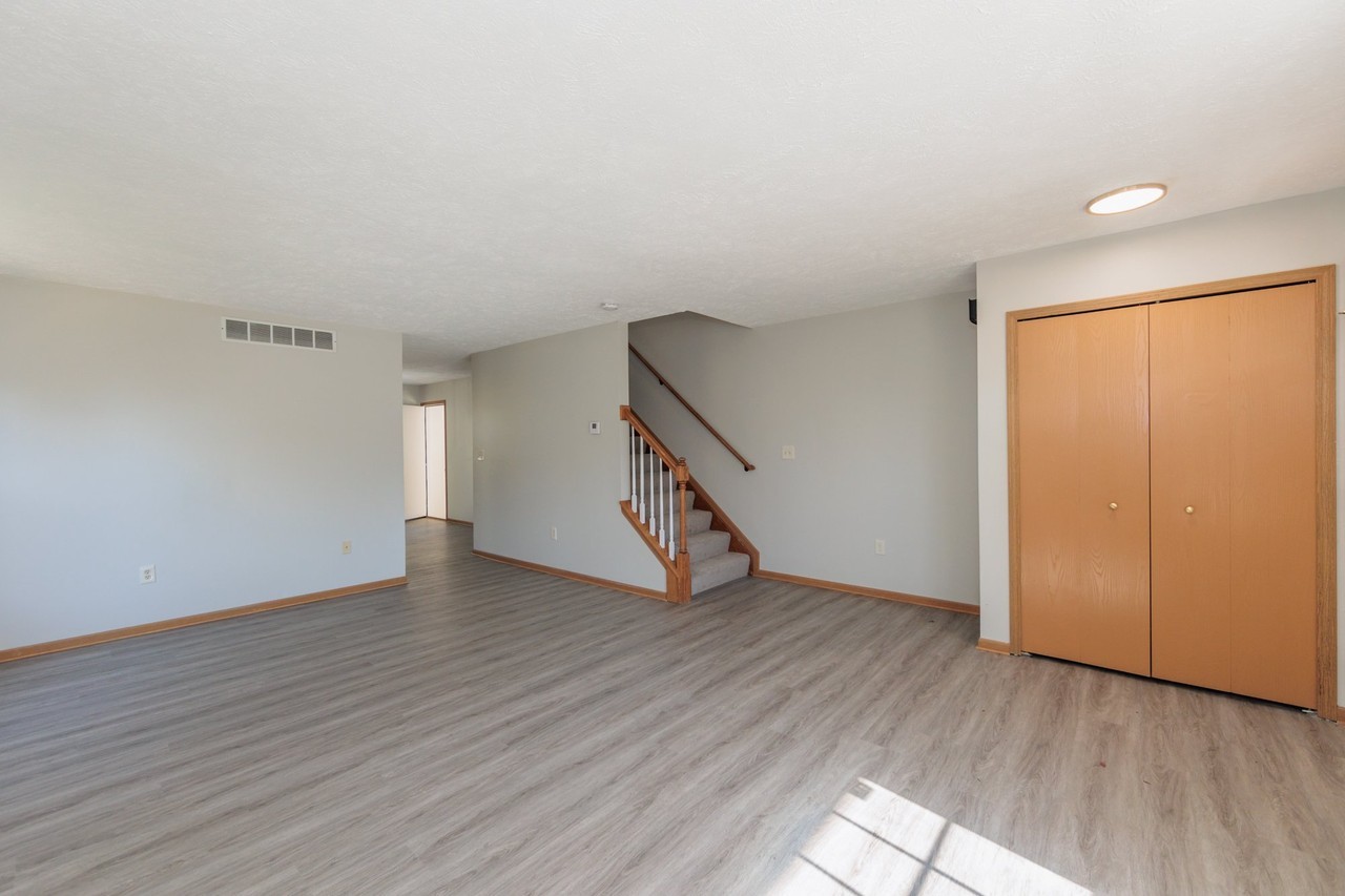 1117 Smithfarm Ave - Photo 4 of 16