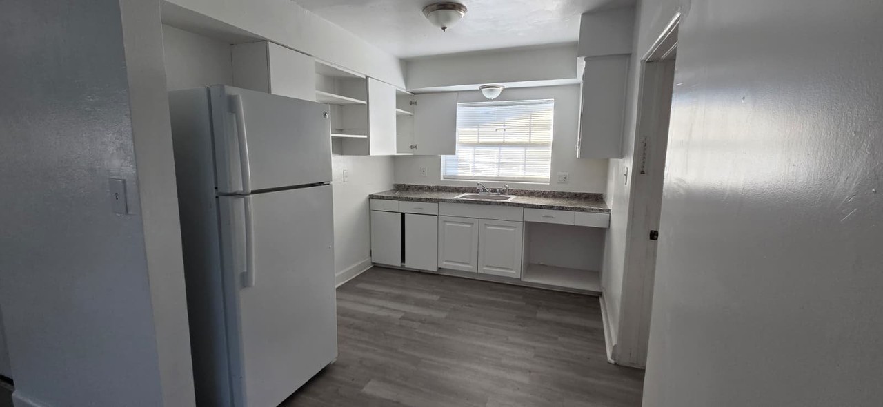 1423 Mccoy Rd - Photo 3 of 15