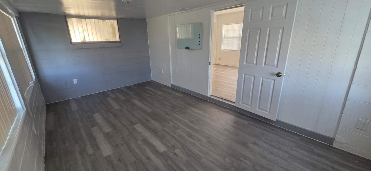 1423 Mccoy Rd - Photo 6 of 15